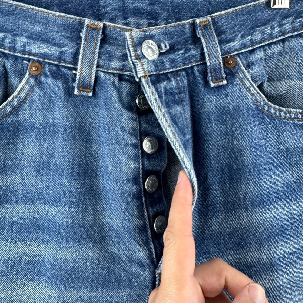 Vintage Levis Jeans Womens 33x36 (Fits 29x31) 501 High Rise Straight 80s USA - Picture 4 of 16